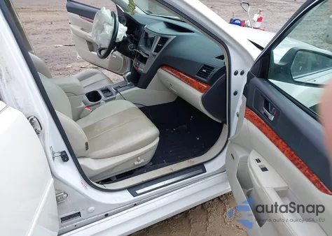 2010 Subaru Legacy 2.5I Limited из США, поврежденный, VIN 4S3BMBK69A3229724